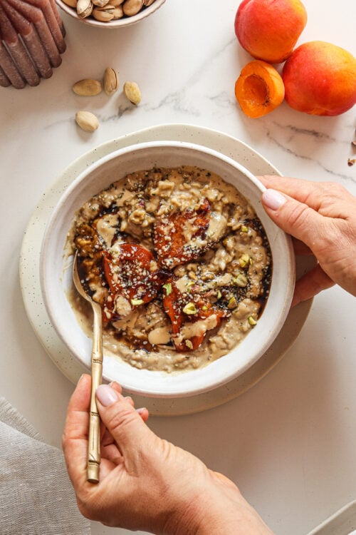 Roast_Apricot_Adaptogen_Oatmeal_Feature_5